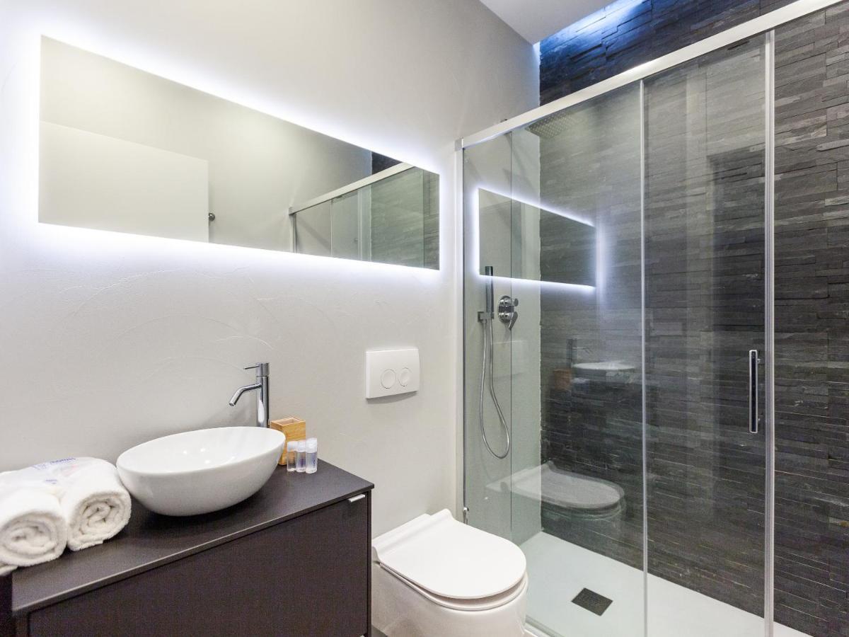 Easyhomes-City Centre Suites Milano Dış mekan fotoğraf