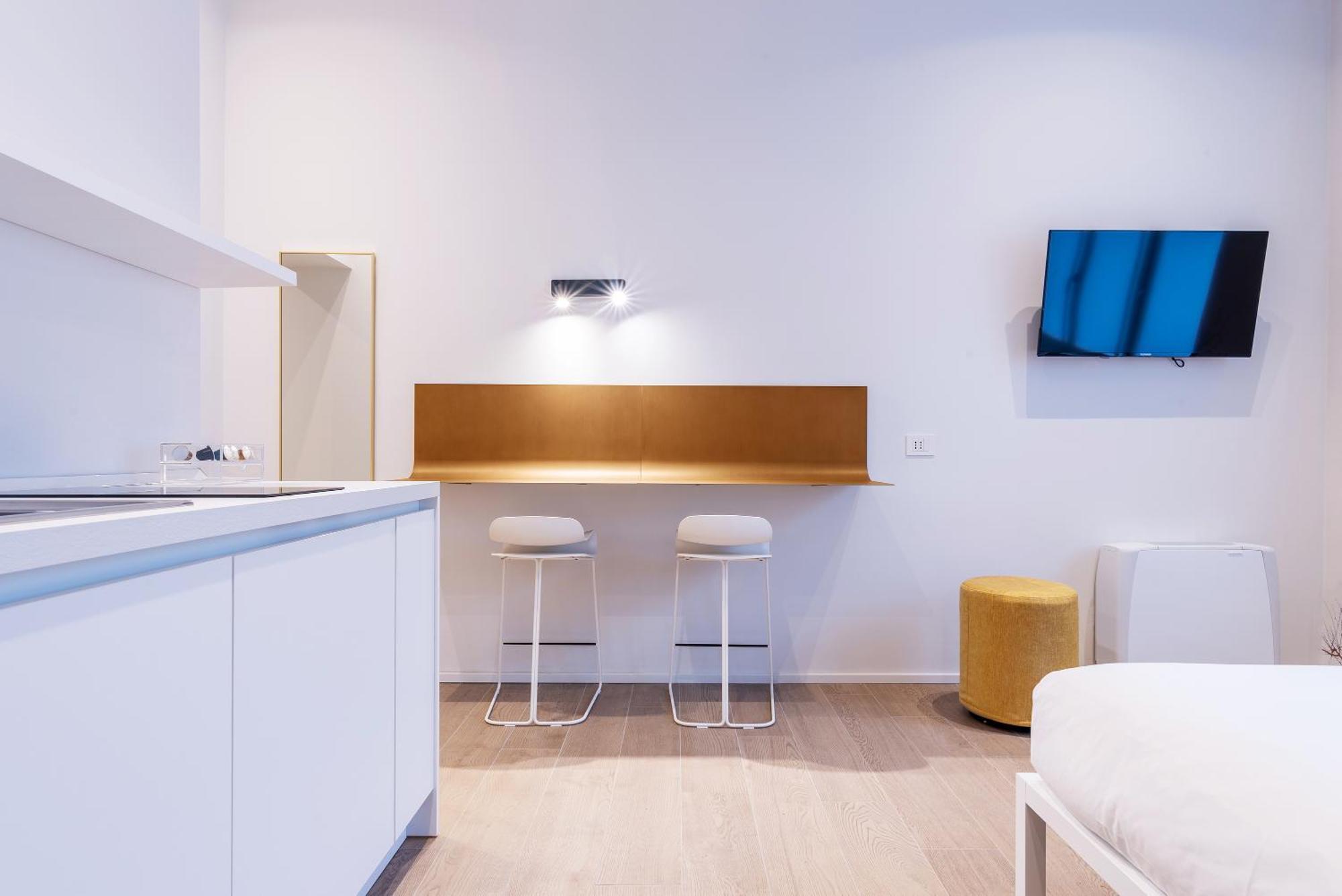 Easyhomes-City Centre Suites Milano Dış mekan fotoğraf