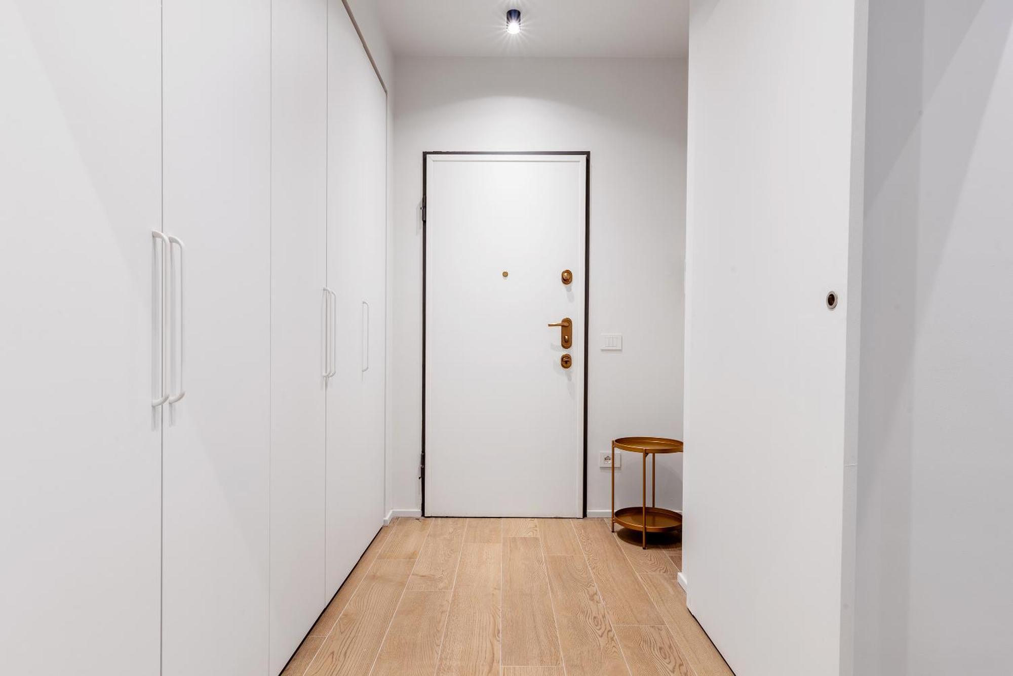 Easyhomes-City Centre Suites Milano Dış mekan fotoğraf