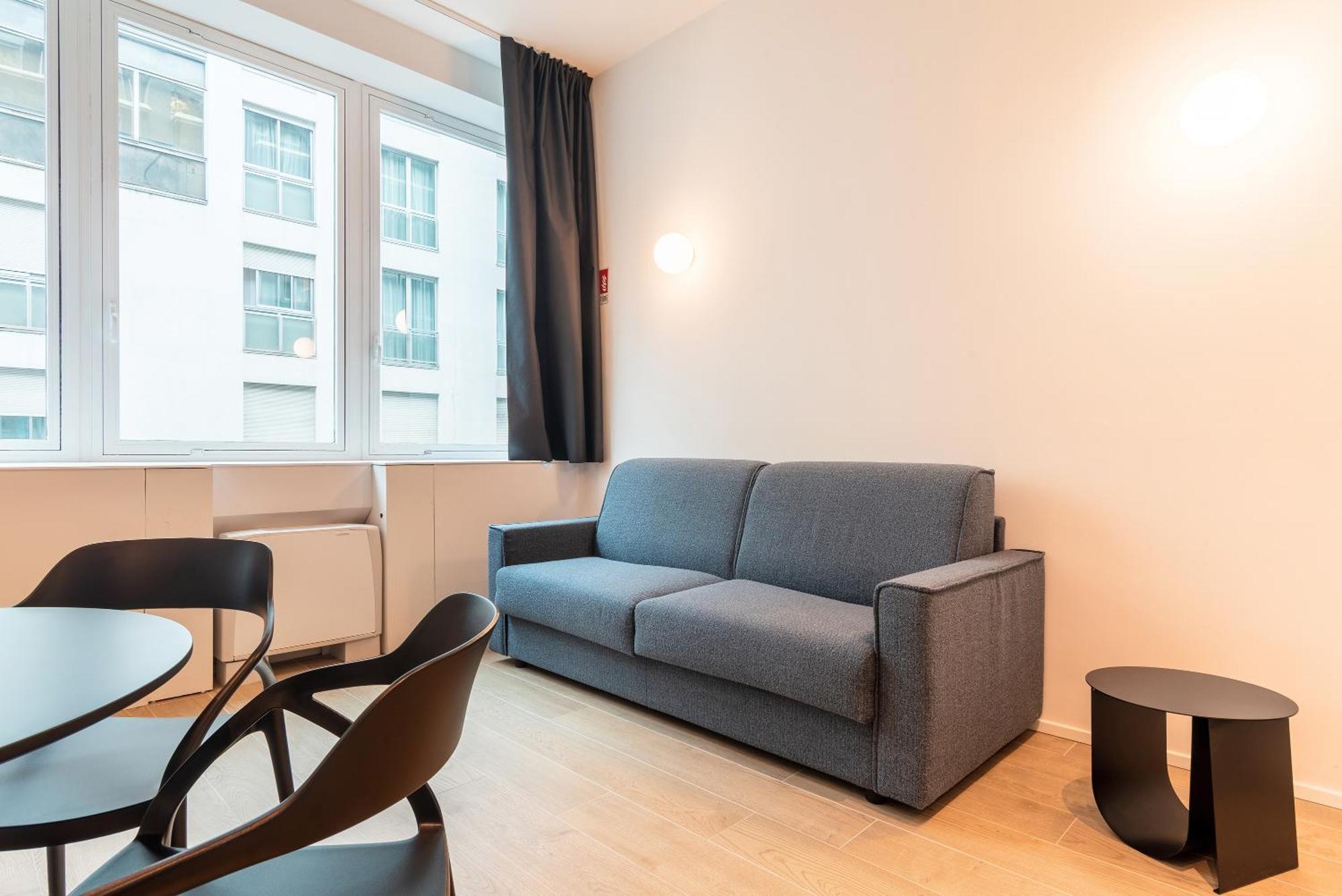 Easyhomes-City Centre Suites Milano Dış mekan fotoğraf